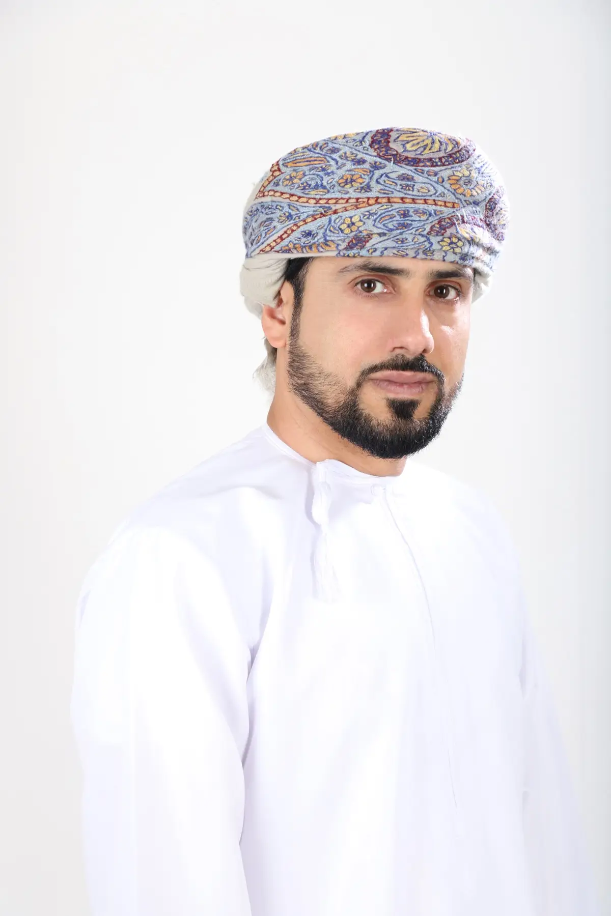 AL-DHAW solar engineers on a rooftop solar installation in Oman